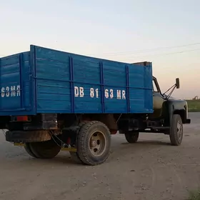 Gaz 53 1990