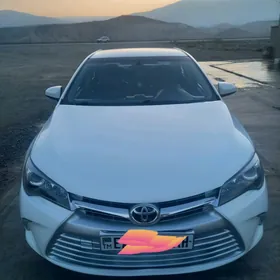 Toyota Camry 2016