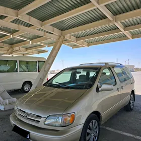 Toyota Sienna 2001