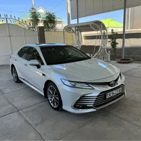 Toyota Camry 2023