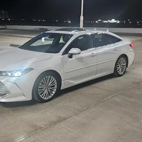 Toyota Avalon 2019