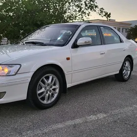 Toyota Camry 2001