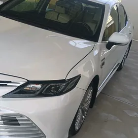 Toyota Camry 2020