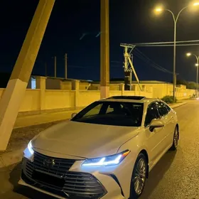 Toyota Avalon 2019