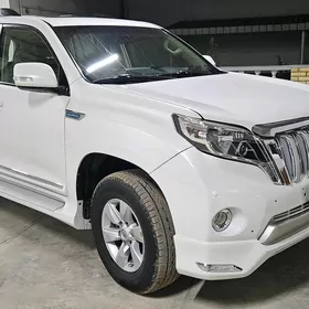 Toyota Land Cruiser Prado 2010