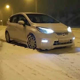 Nissan Versa Note 2016