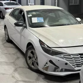 Hyundai Elantra 2021
