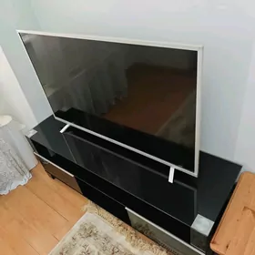 Skyworth TV 50" + подставка