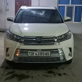 Toyota Highlander 2018