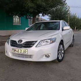 Toyota Camry 2010