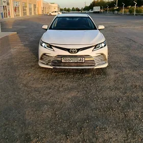 Toyota Camry 2022