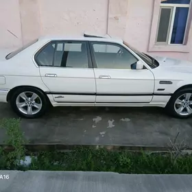 BMW 730 1990