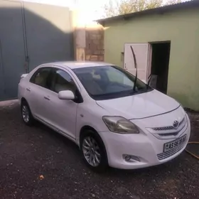 Toyota Yaris 2008