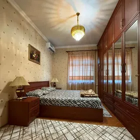 Gagarin 1etaz 2kom 64m2