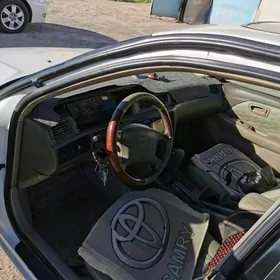 Toyota Camry 2000
