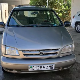 Toyota Sienna 1999