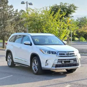 Toyota Highlander 2017