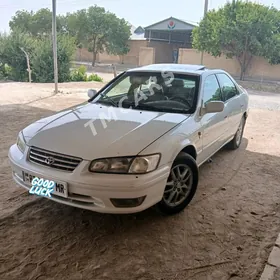 Toyota Camry 2000