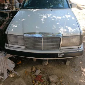 Mercedes-Benz 300E 1991