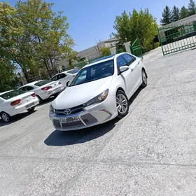 Toyota Camry 2016