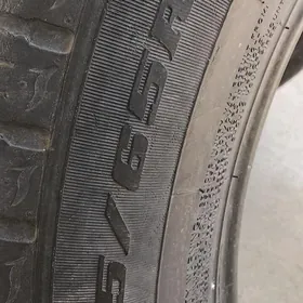 Toyoto Siena 225/65R