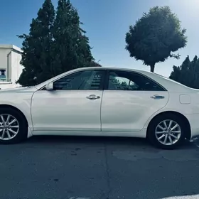 Toyota Camry 2011