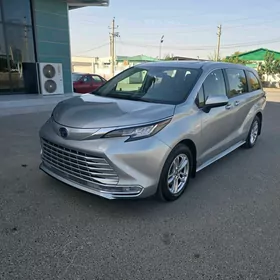 Toyota Sienna 2021