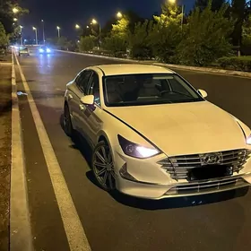 Hyundai Sonata 2021