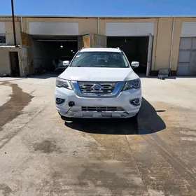 Nissan Pathfinder 2020