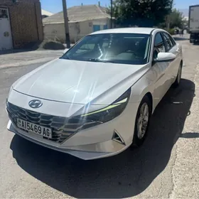 Hyundai Elantra 2021