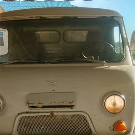 UAZ Profi 1985