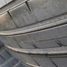 235-55-19 goodyear