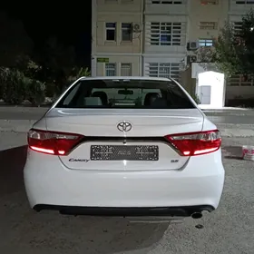 Toyota Camry 2016