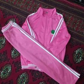 Женские спортивки