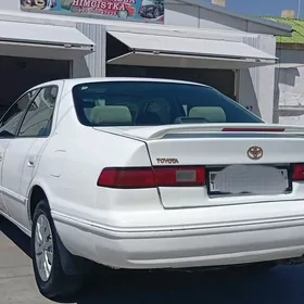 Toyota Camry 1997