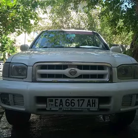 Nissan Pathfinder 1998
