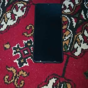Poco c40