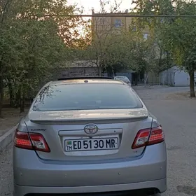Toyota Camry 2010