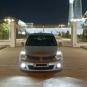 Nissan Versa 2009