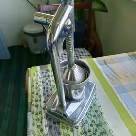 механическая соковыжималка