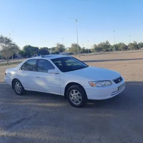 Toyota Camry 2000