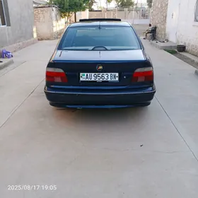 BMW E39 1998