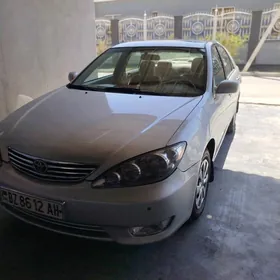 Toyota Camry 2004