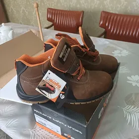 Ботинки защитные