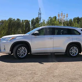 Toyota Highlander 2017