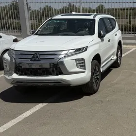 Mitsubishi Montero Sport 2024