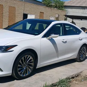 Lexus ES 350 2023