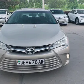 Toyota Camry 2016