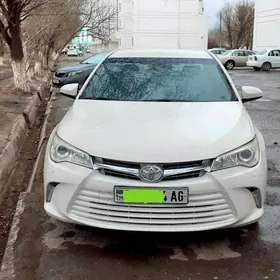 Toyota Camry 2016
