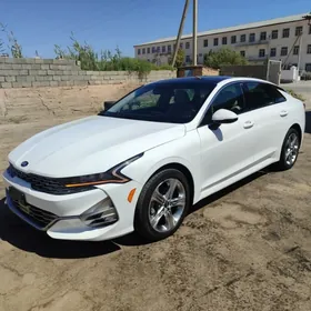 Kia K5 2021